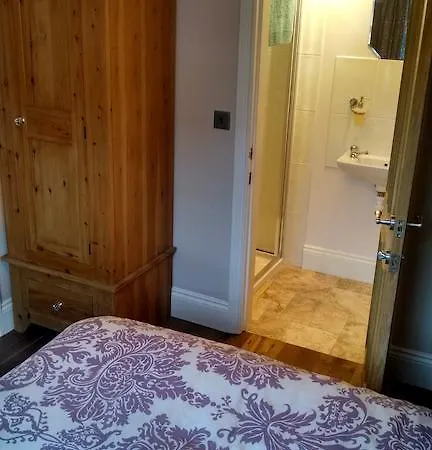 Bed & Breakfast Oak Tree House